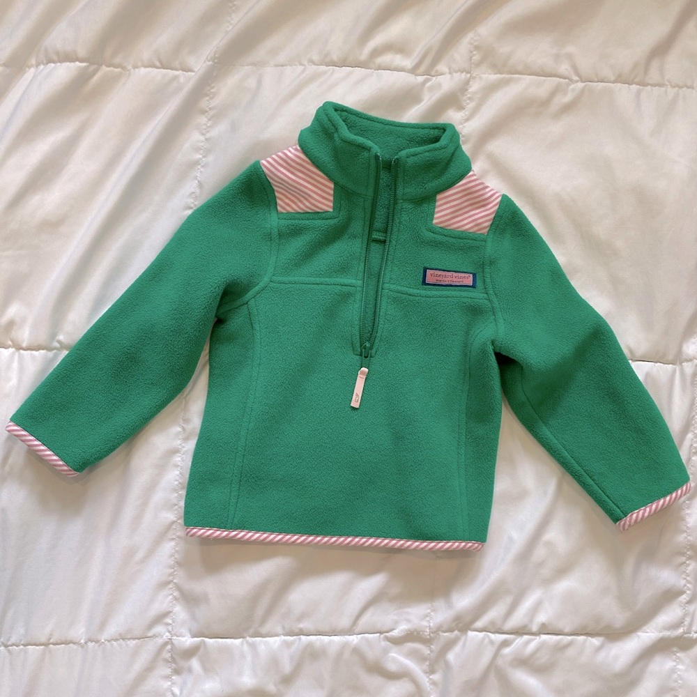 Vineyard Vine’s girl’s fleece pullover size 2